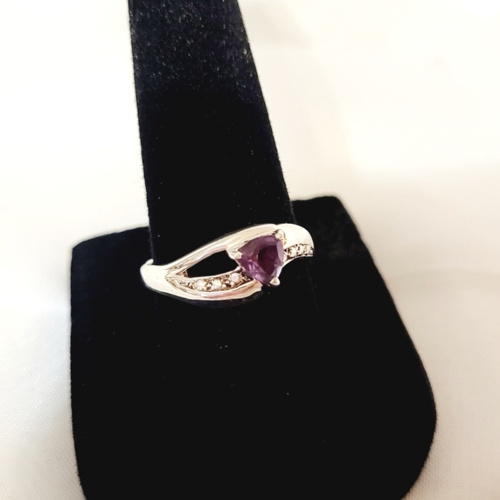 Sterling Silver Triangle Cut Amerhyst Ring - image 2